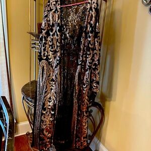 Bisht  gently used fits large / XL bust 48”- length 47”